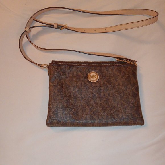 Michael Kors Fulton Double Zipper Crossbody - Picture 2 of 11